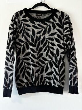 Poetry Black & White Sweater with Leaf Pattern, Large